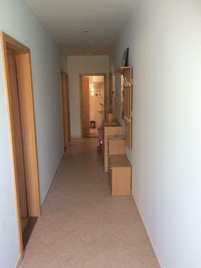 Apartamento Magistrala Jesenice  Exterior foto